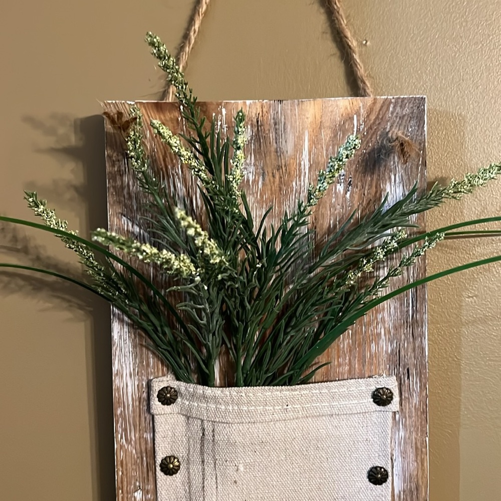 Wall decor ‼️ - Picture 3 of 4